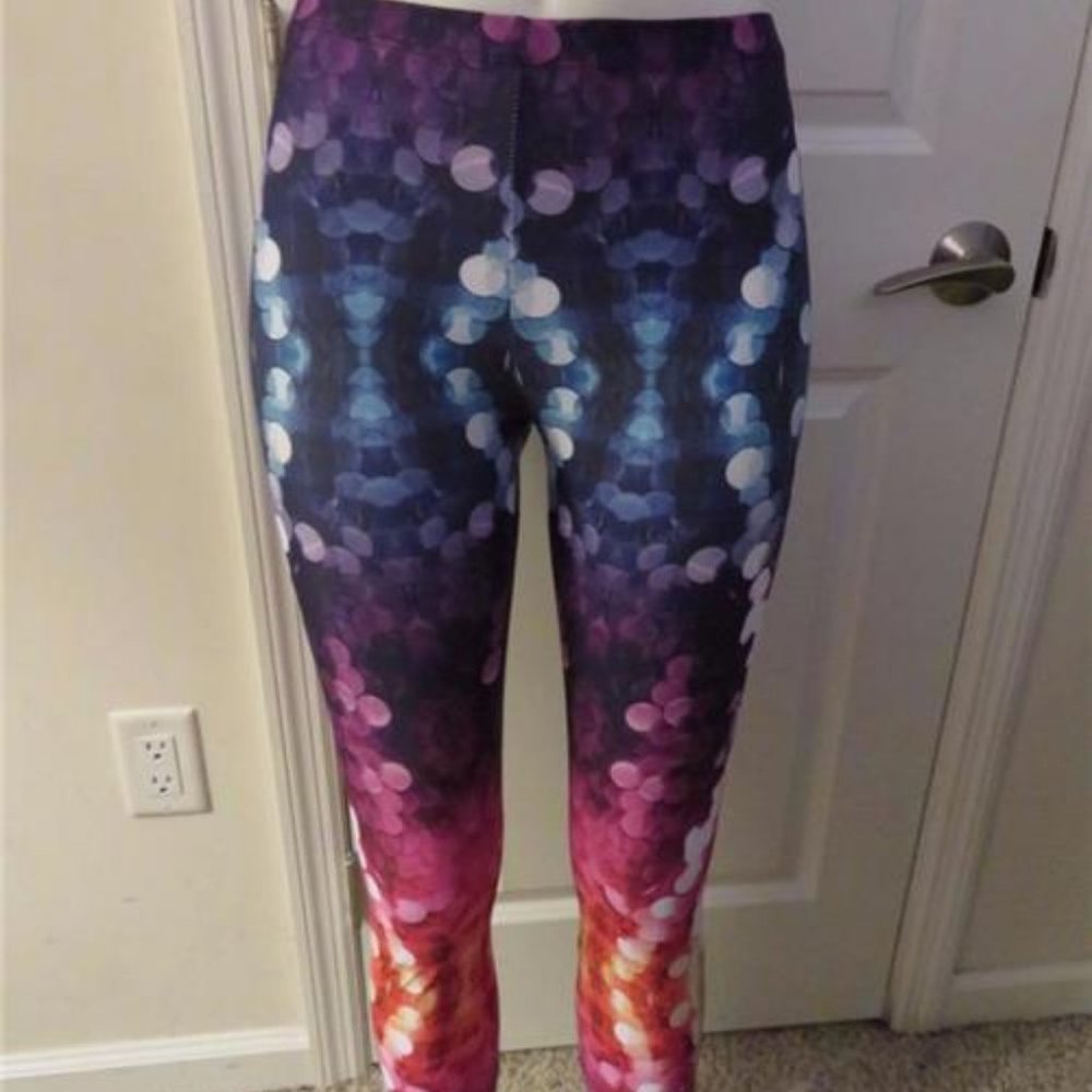 HOLLIE WATMAN MULTCOLOR ANKLE ZIP CAPRI LEGGINGS S
